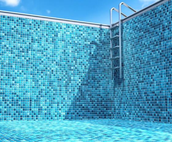 Pool remodeling in San Antonio | 4 reasons to remodel your pool Changing worn finishes